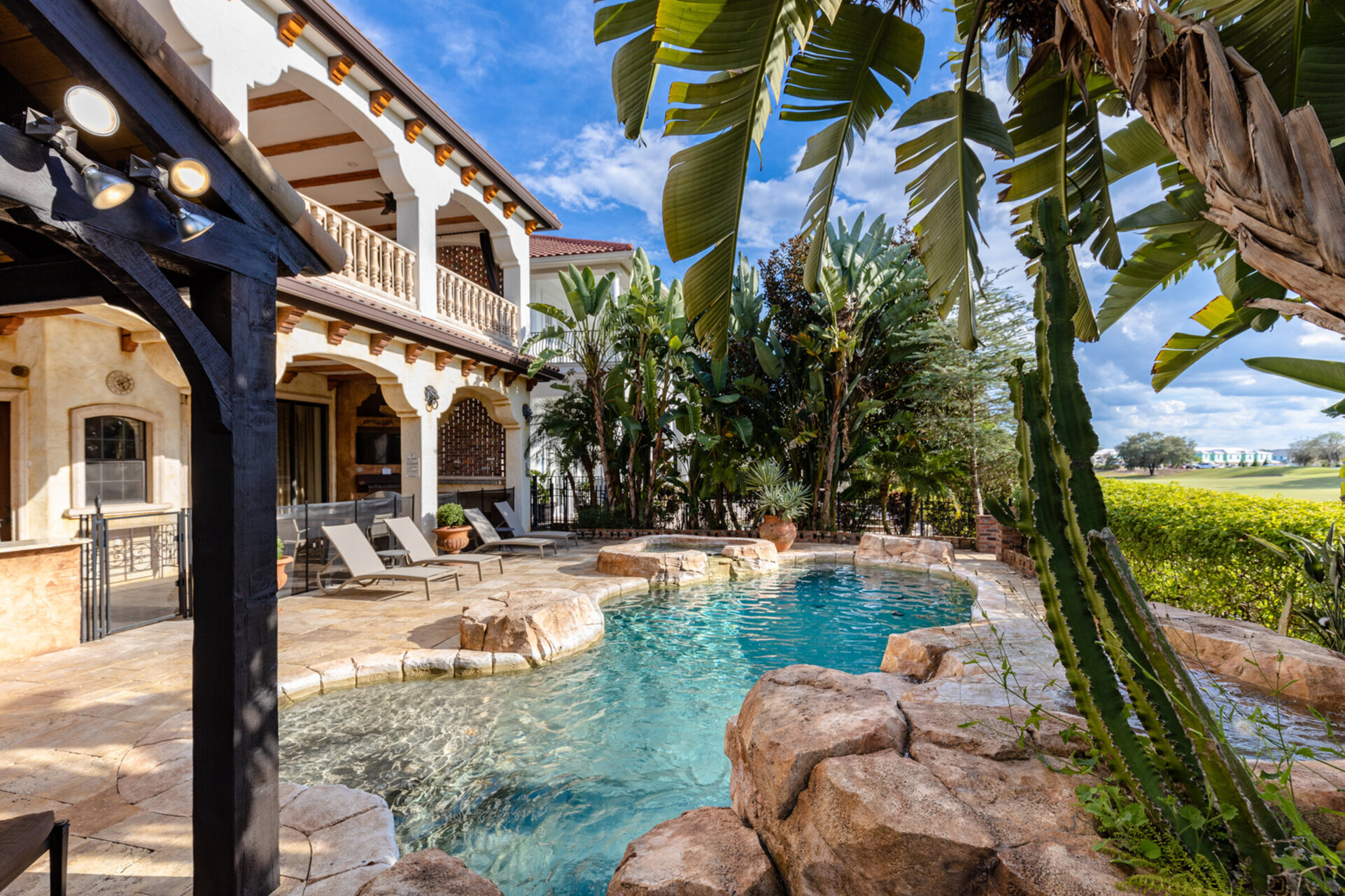 Orlando Rüyası: 5 Yatak Odalı Villa, 6588