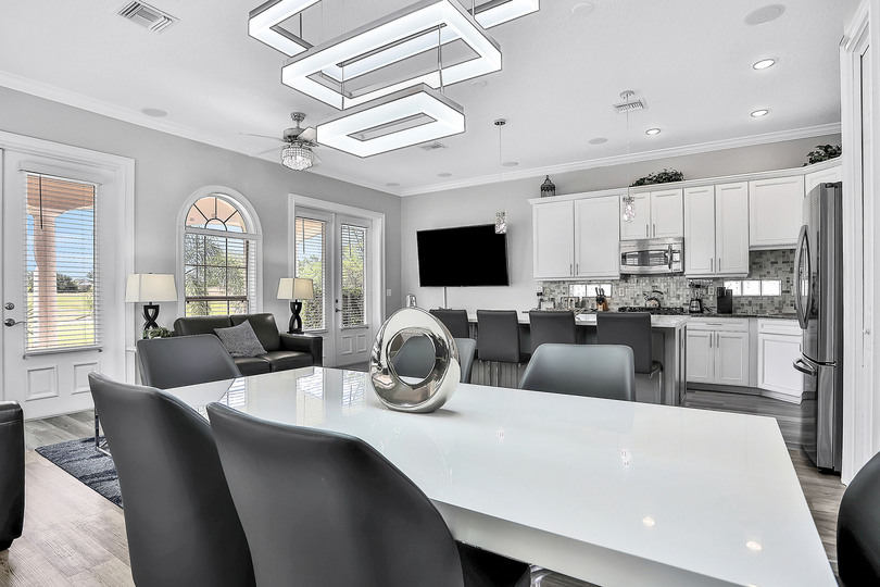 Orlando, 6603'te Lüks 5 Yatak Odalı Villa