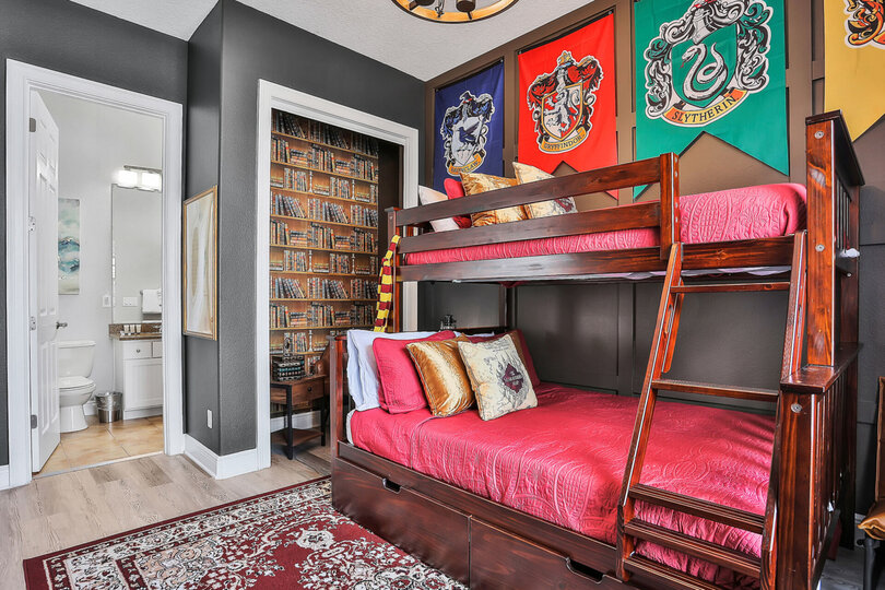 Orlando, 6603'te Lüks 5 Yatak Odalı Villa