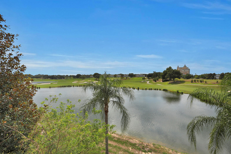 Orlando, 6603'te Lüks 5 Yatak Odalı Villa