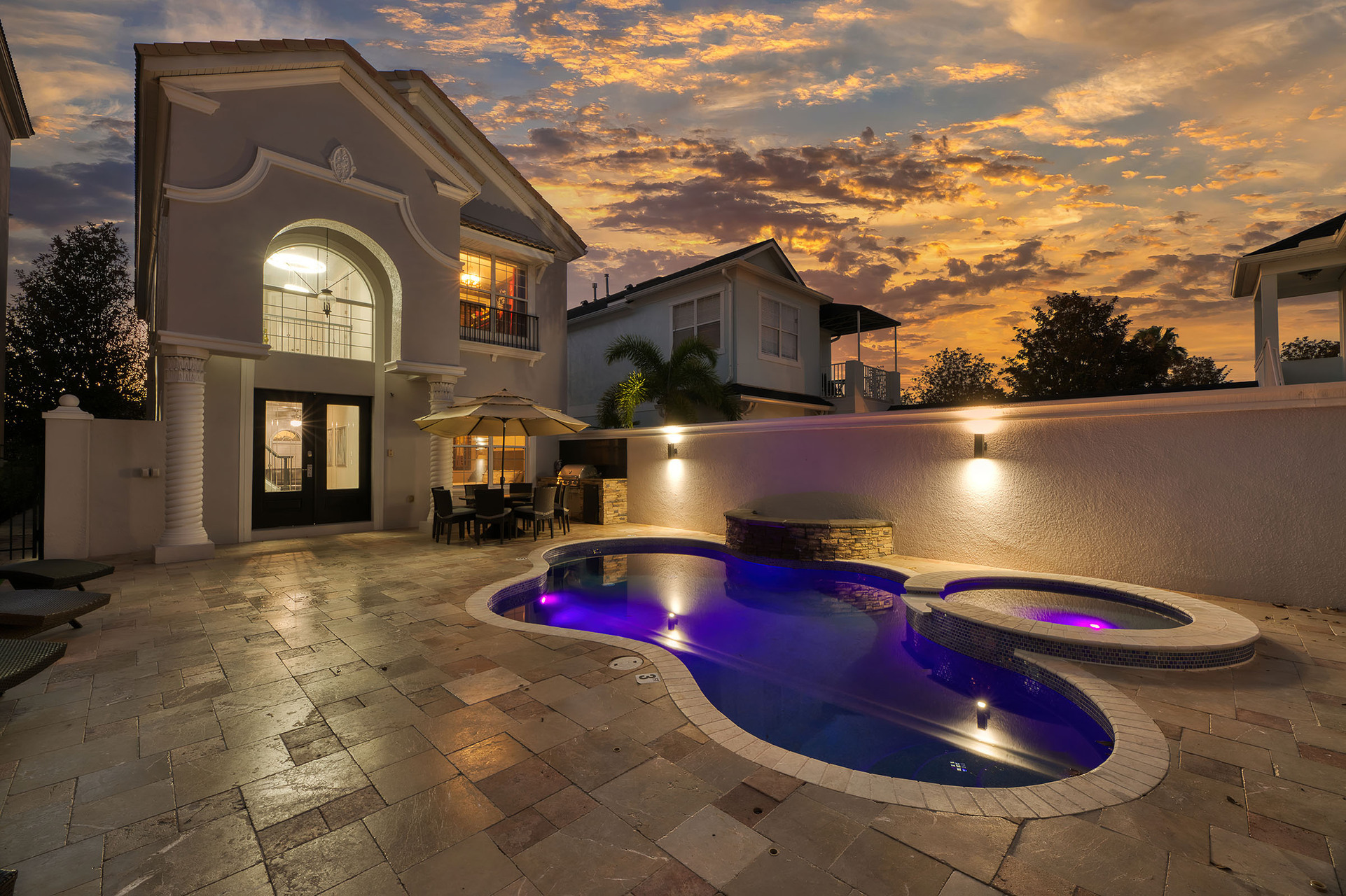 Orlando, 6603'te Lüks 5 Yatak Odalı Villa