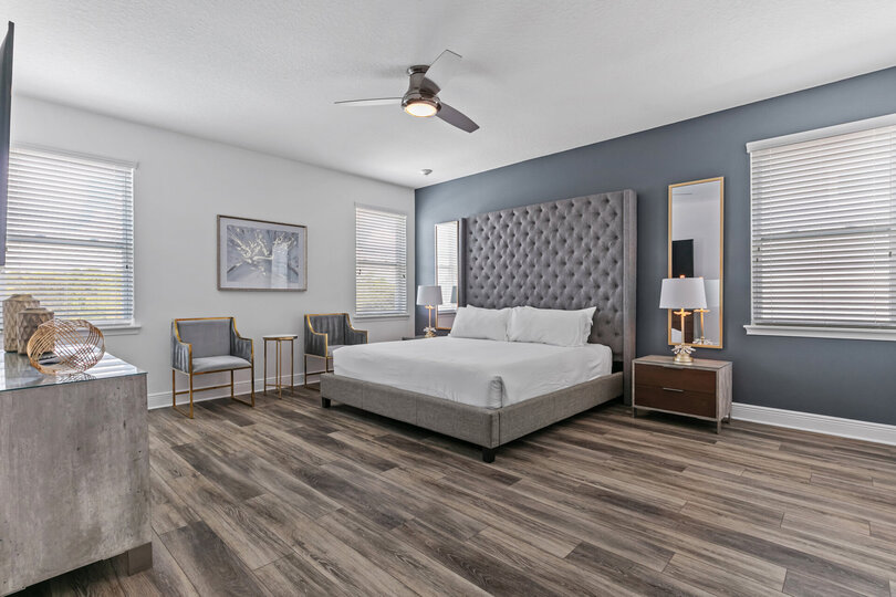 Master suite located on the 2nd floor