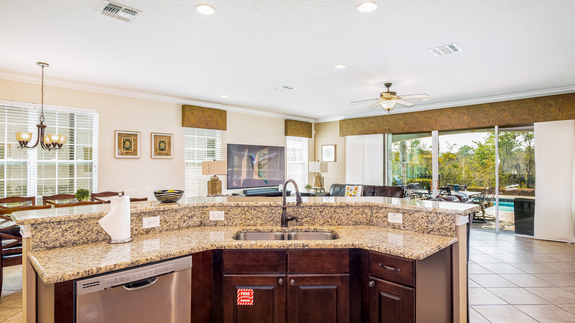 Orlando Magic: 5 Yatak Odalı Villa Rüyası, 6614