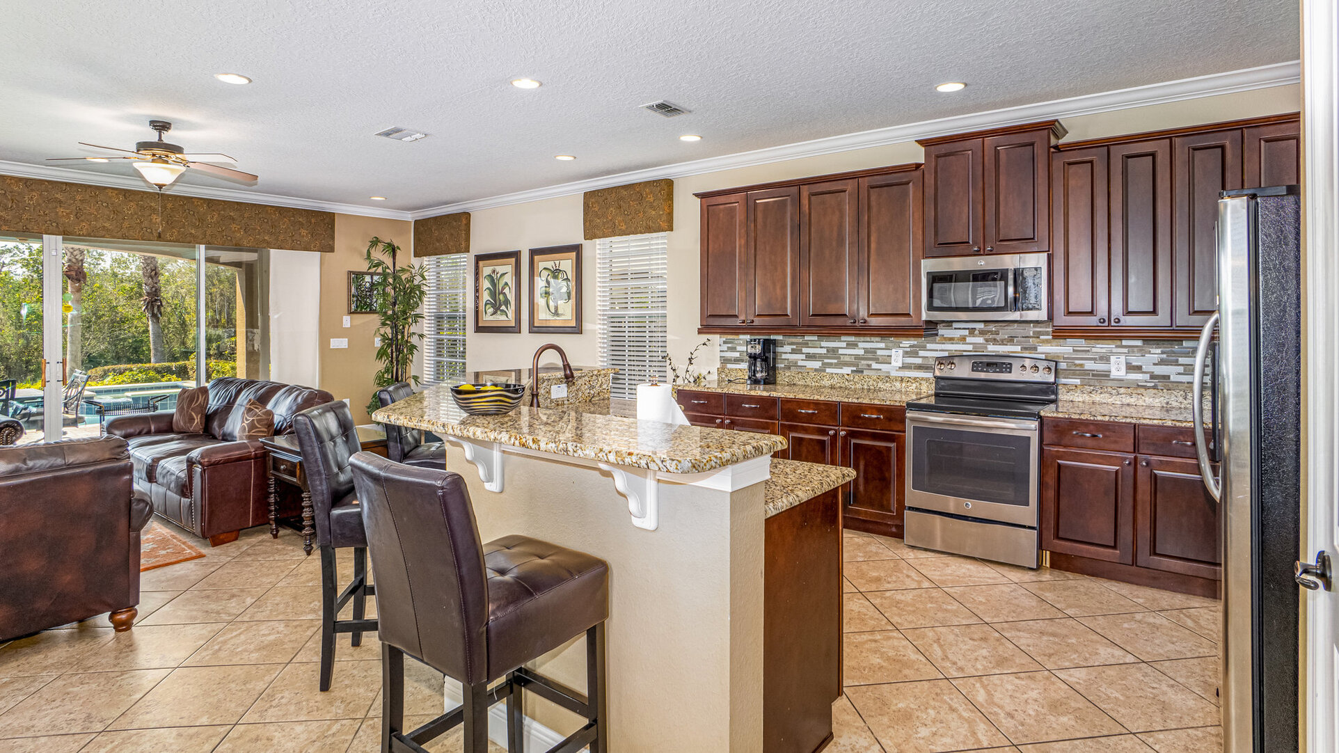 Orlando Magic: 5 Yatak Odalı Villa Rüyası, 6614