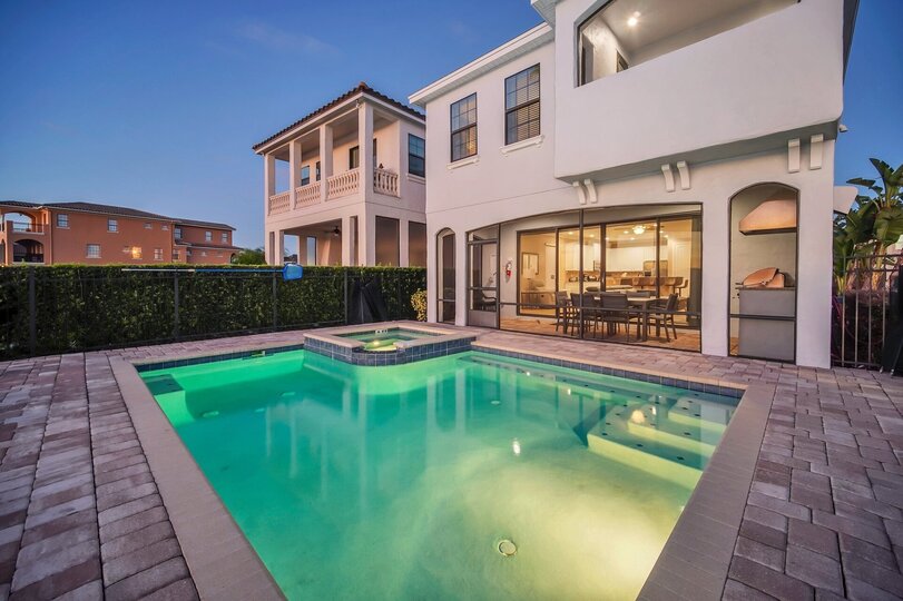 Orlando Vahası: 5 Yatak Odalı Villa, 6625