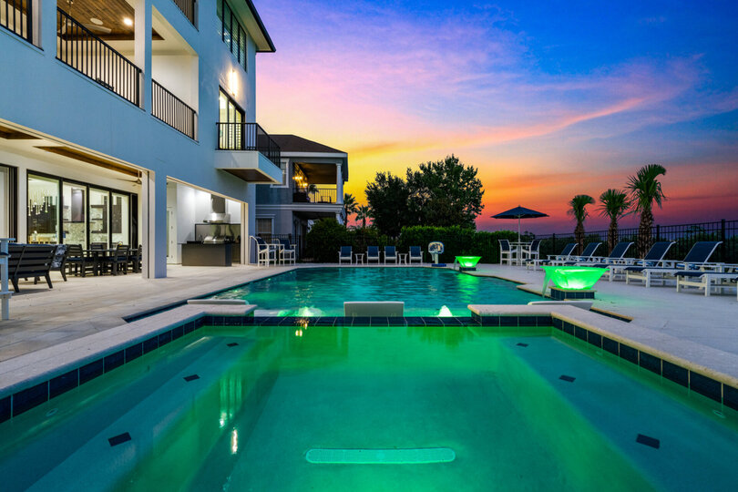 Aile Cenneti: Geniş 10 Yatak Odalı Villa, 6627