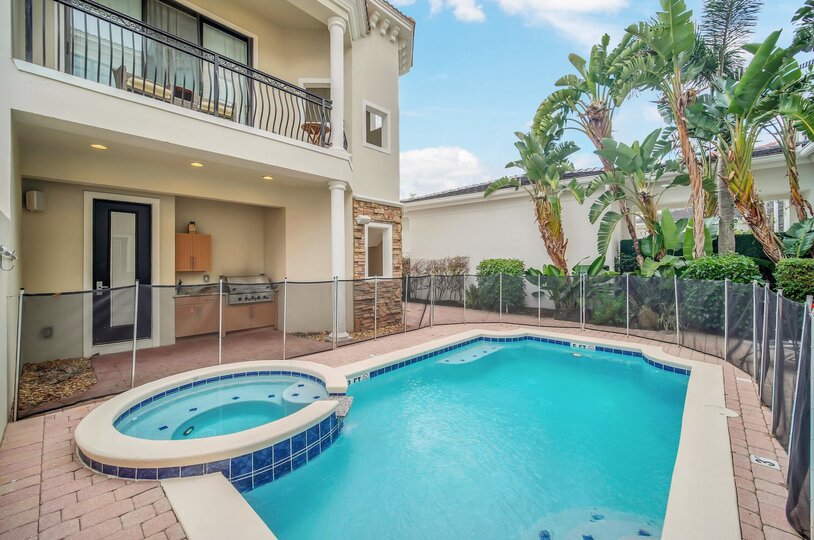 Geniş Orlando Dinlenme Yeri, Orlando Villa 6638