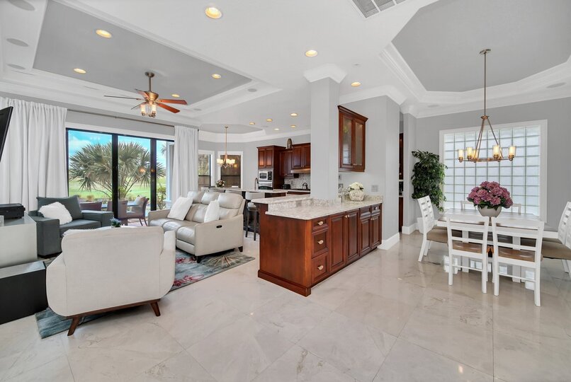 Geniş Orlando Dinlenme Yeri, Orlando Villa 6638