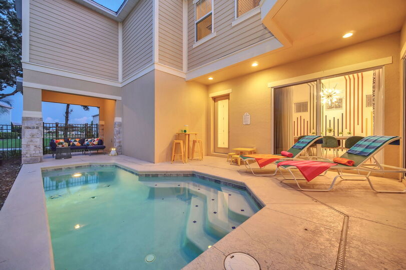 The perfect place for swimming, sunbathing, or hosting outdoor gatherings, this space offers both relaxation and style