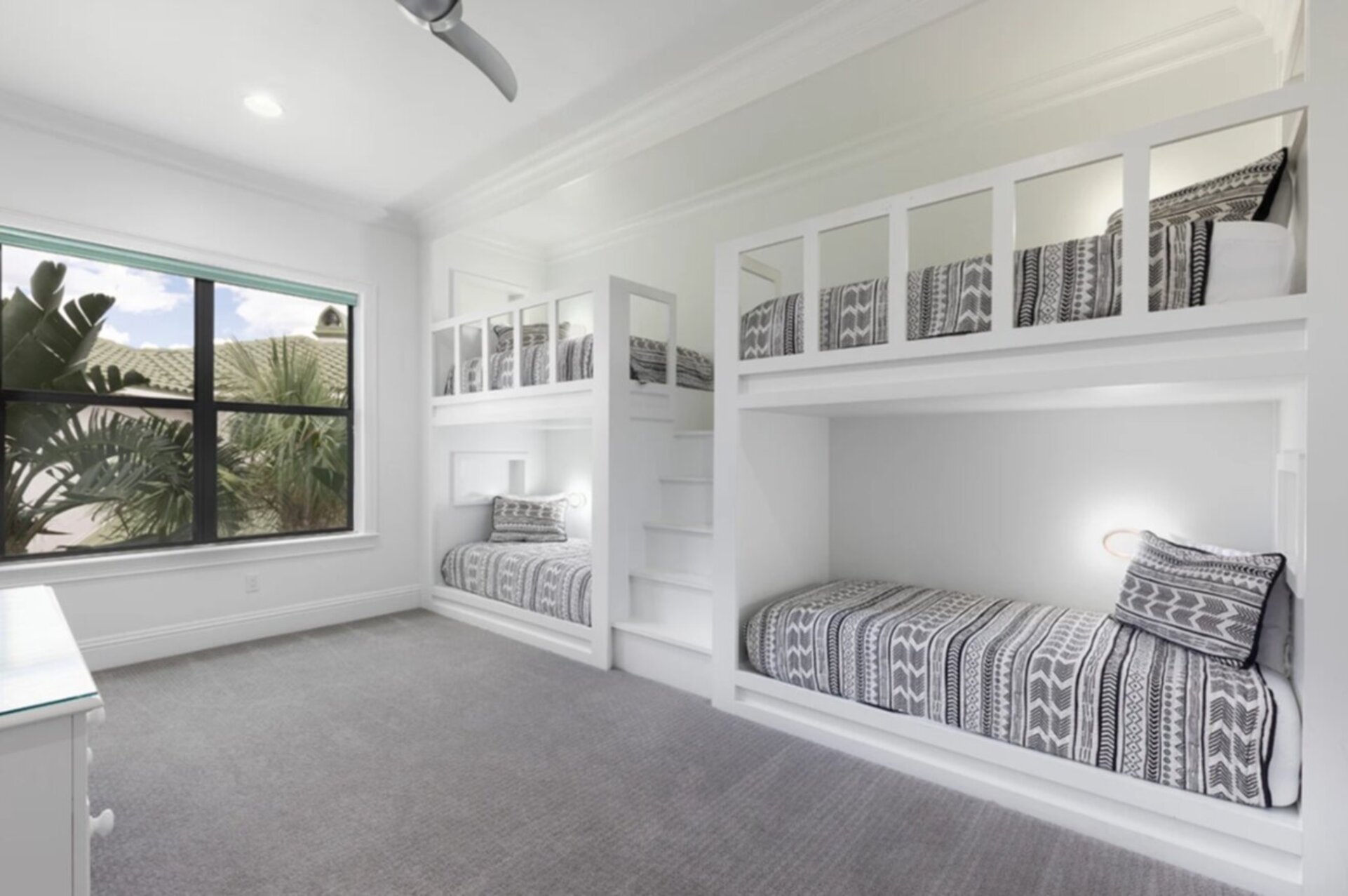 Muhteşem Tasarımlı 9 Yatak Odalı Villa, 6645