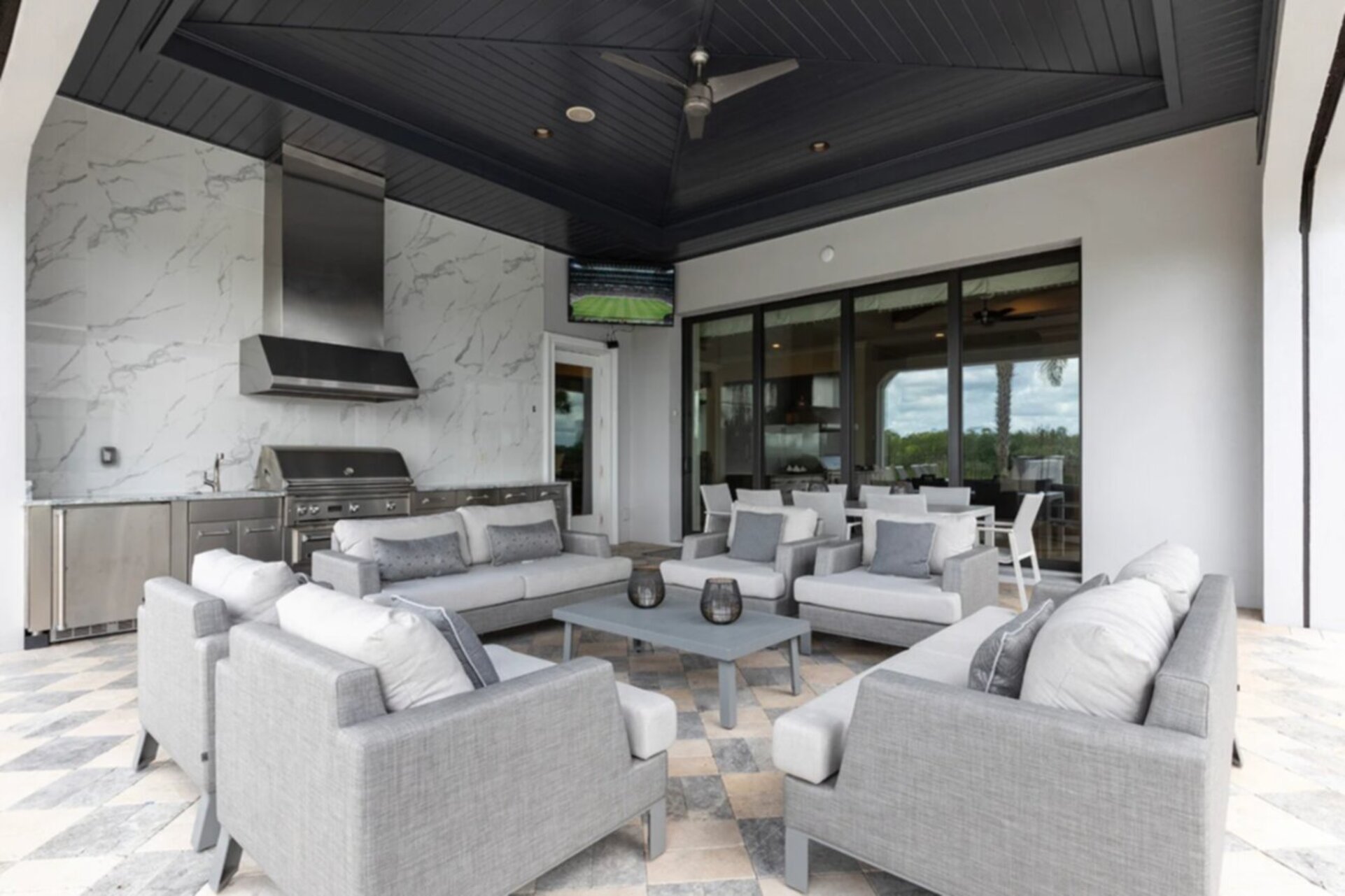 Muhteşem Tasarımlı 9 Yatak Odalı Villa, 6645