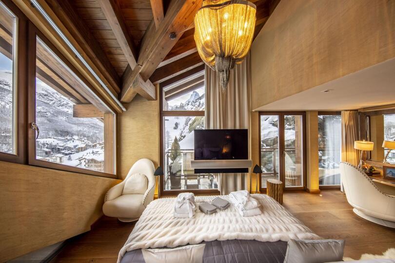 Matterhorn Manzarası ve Alp Zarafeti, Lüks Valais Şale Evi 1407