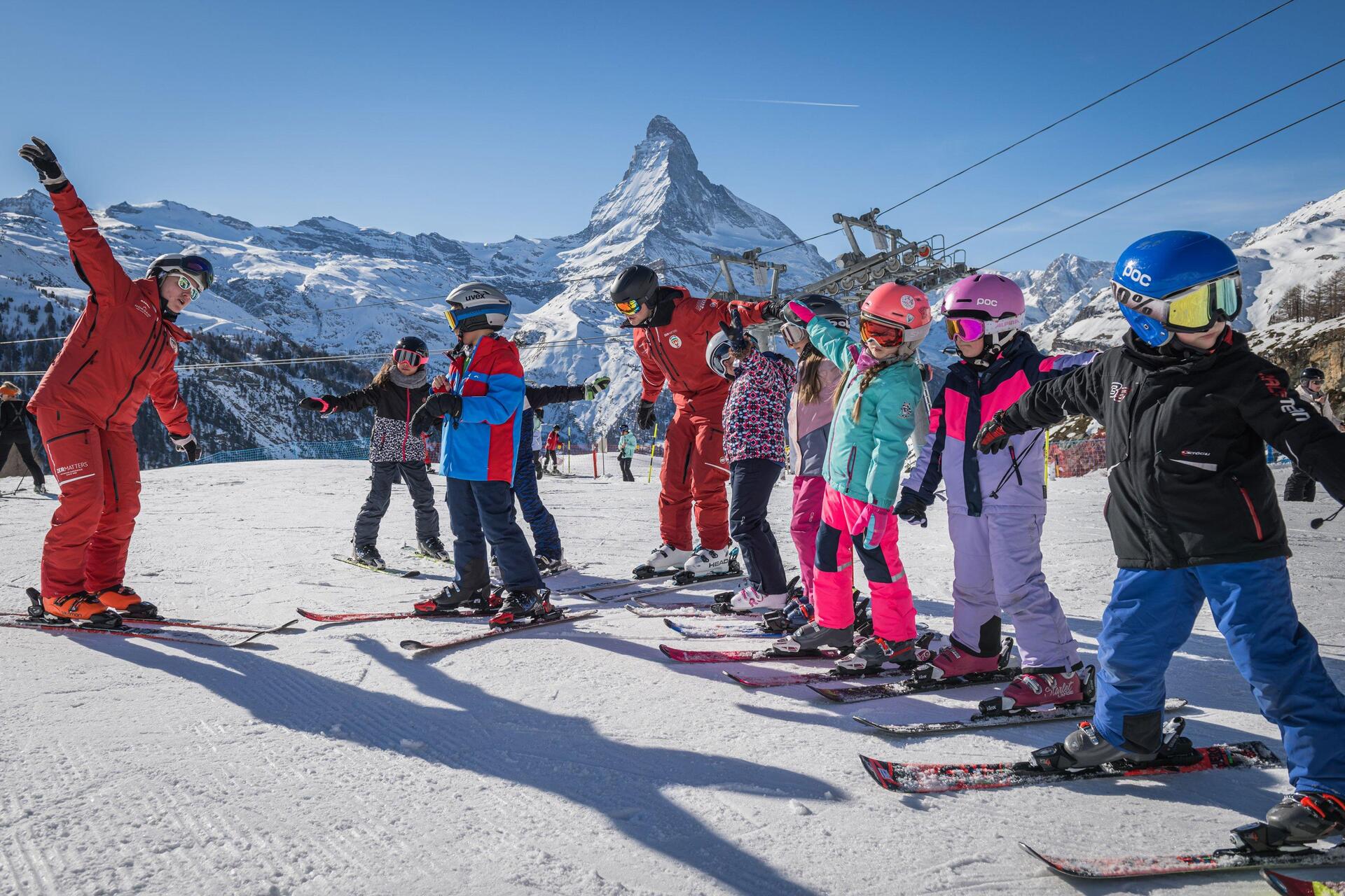 Matterhorn Manzarası ve Alp Zarafeti, Lüks Valais Şale Evi 1407
