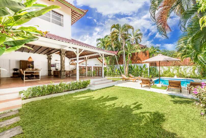 Seminyak Villa 2248: Seminyak'ta Lüks Tropikal Bir Dinlenme Yeri