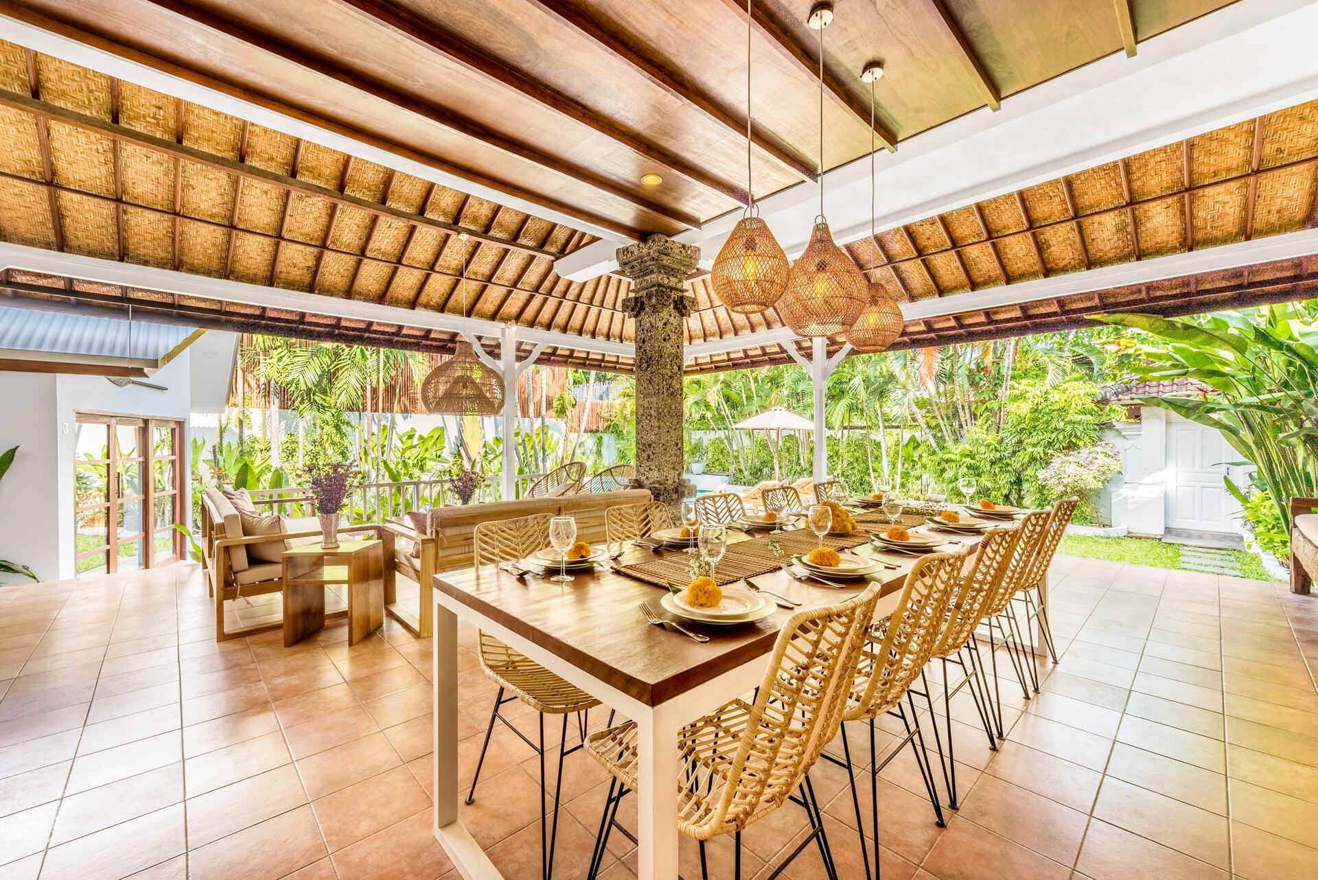 Seminyak Villa 2248: Seminyak'ta Lüks Tropikal Bir Dinlenme Yeri