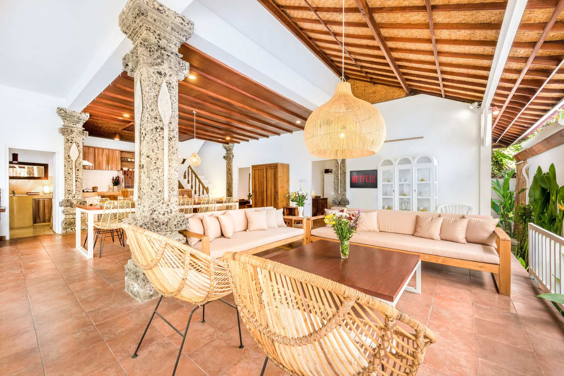 Seminyak Villa 2248: Seminyak'ta Lüks Tropikal Bir Dinlenme Yeri