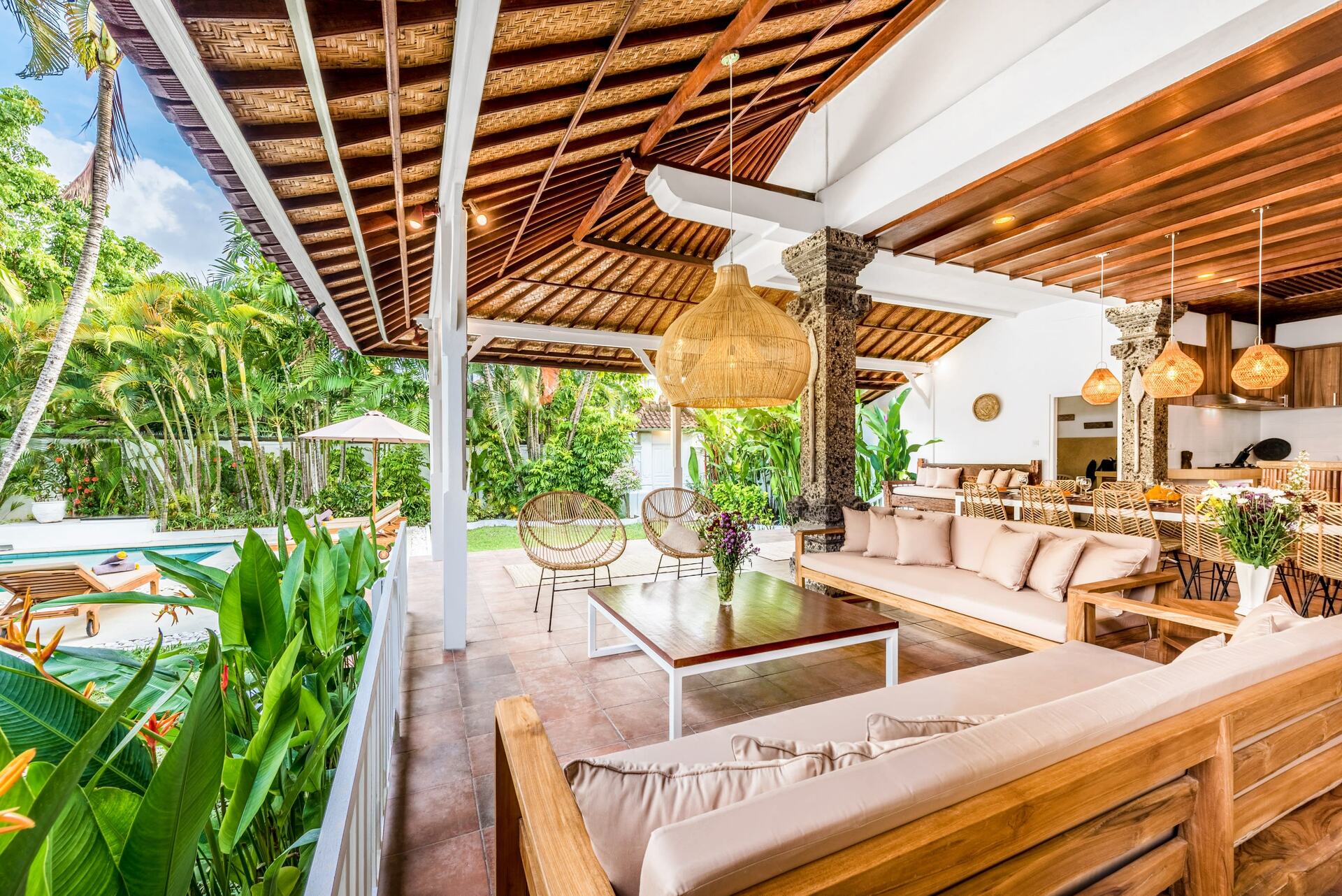 Seminyak Villa 2248: Seminyak'ta Lüks Tropikal Bir Dinlenme Yeri