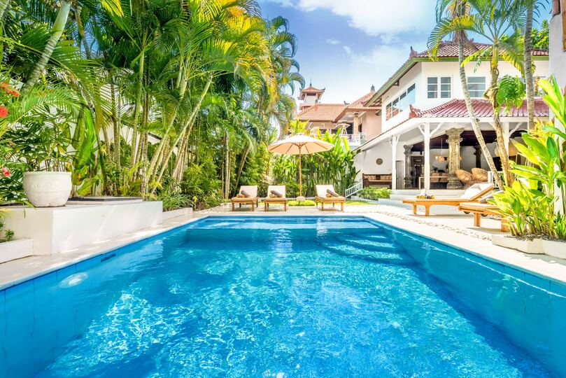 Seminyak Villa 2248: Seminyak'ta Lüks Tropikal Bir Dinlenme Yeri
