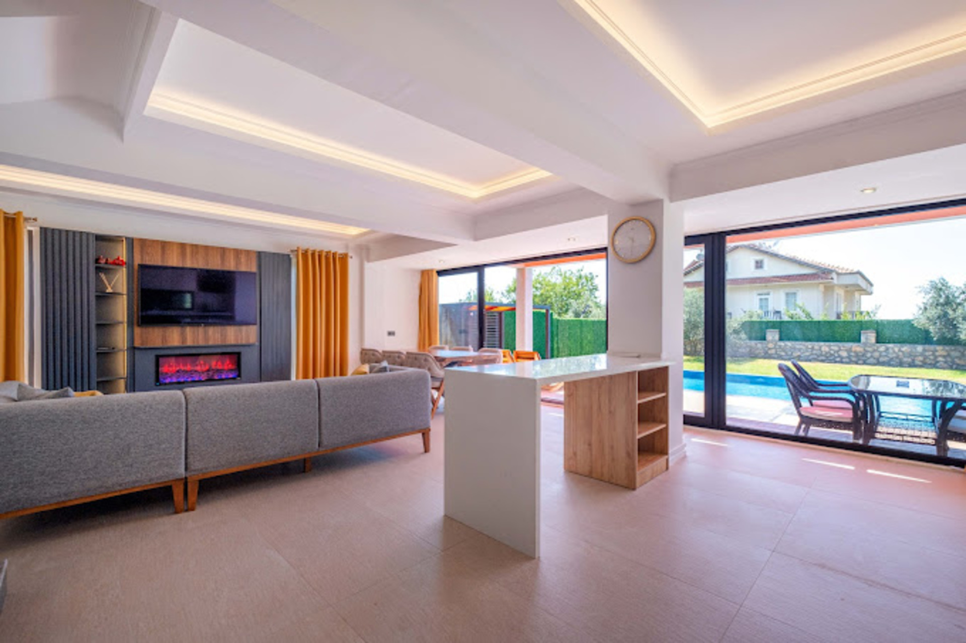 A Villa Made for Holiday Living 1034
