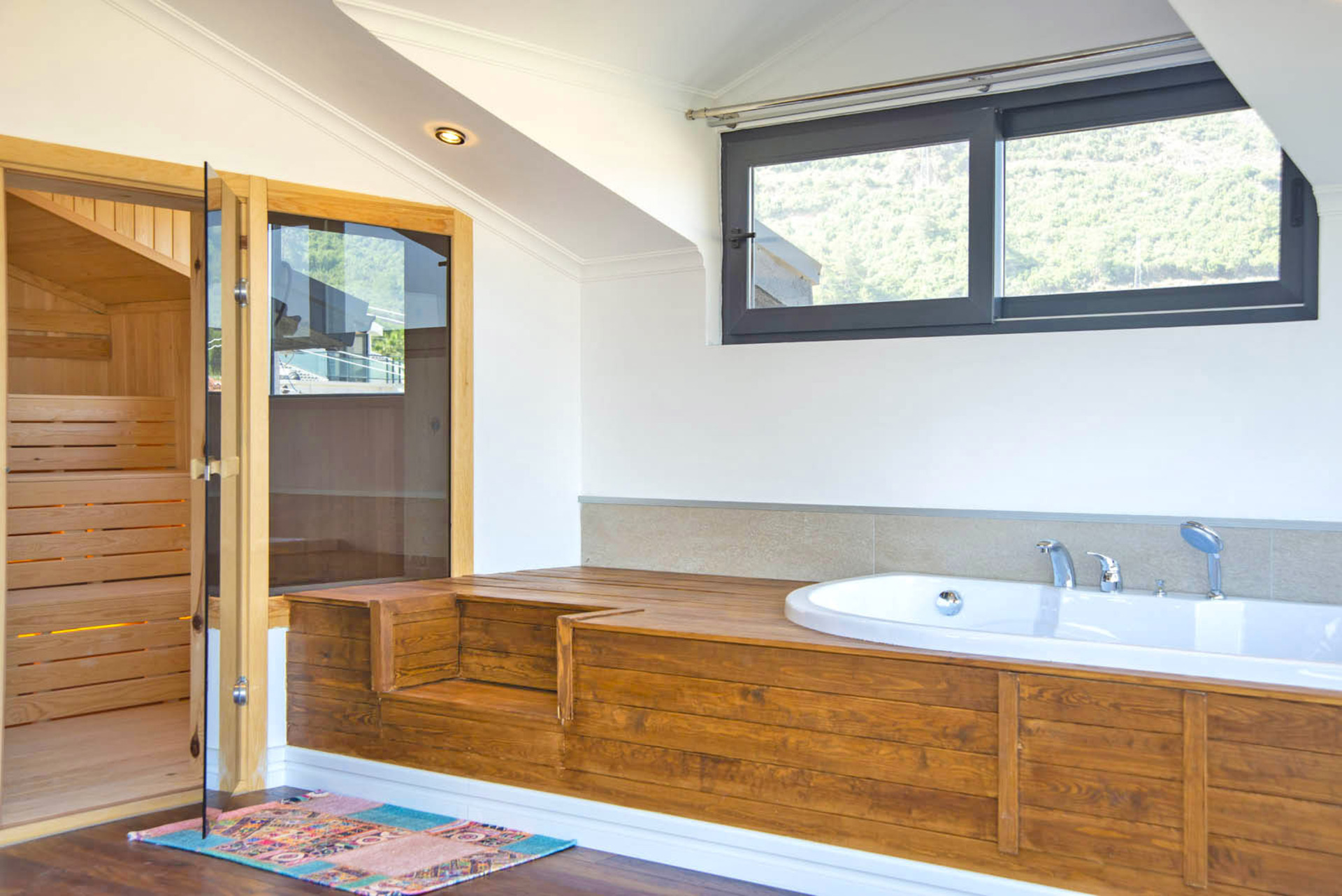 Your Own Space to Enjoy the Summer 1035