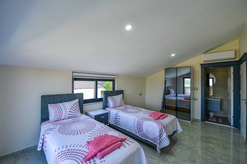 A Home Where Holiday Life Feels Easy 1043