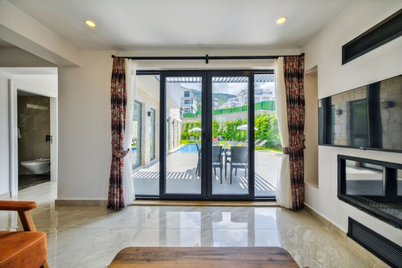 A Home That Feels Like a Holiday 1048