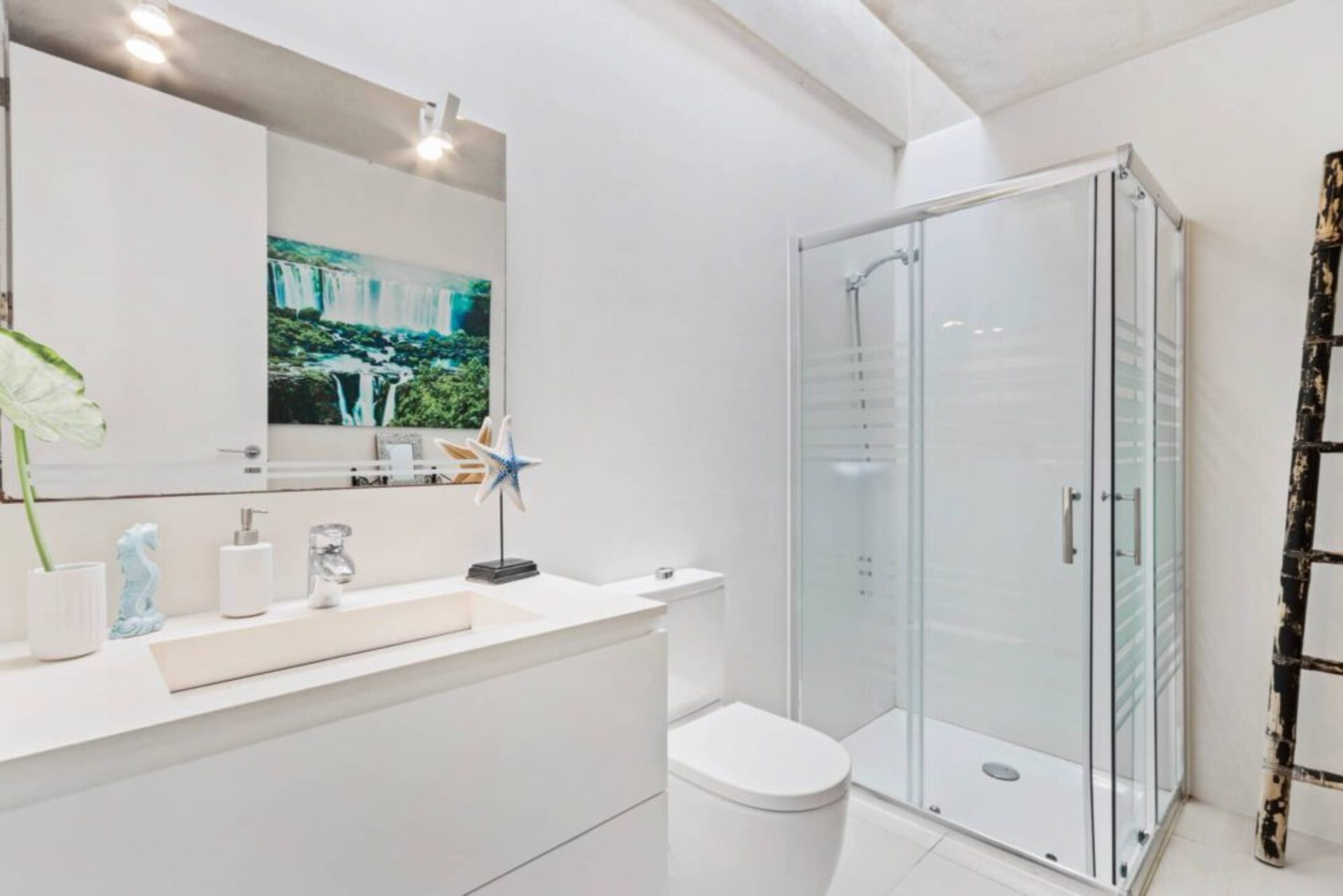 Zamansız Bir Özel Lüks Sığınak, İbiza Villa 1049