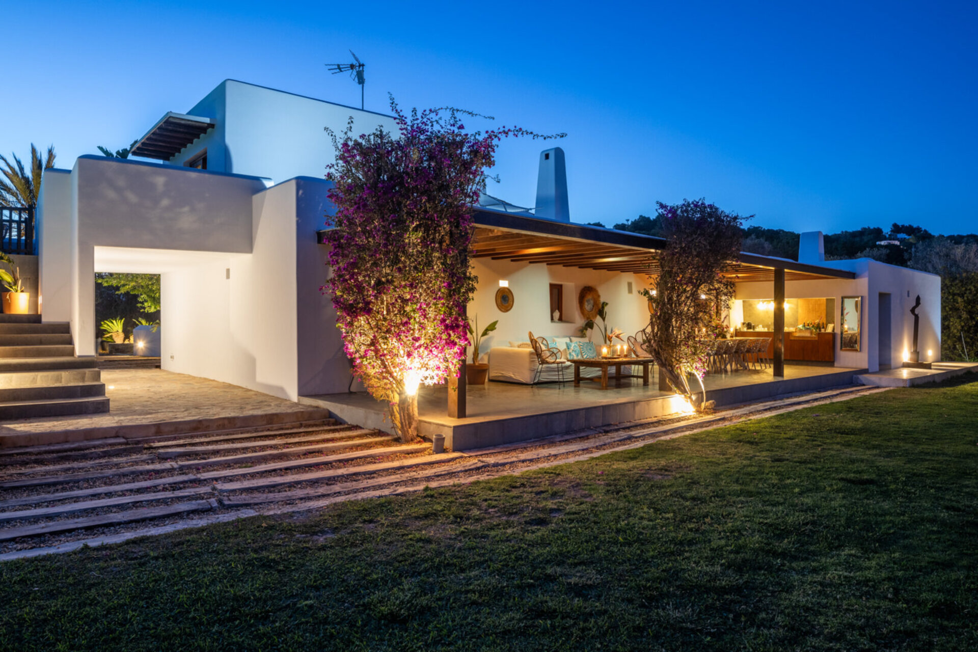 Zamansız Bir Özel Lüks Sığınak, İbiza Villa 1049
