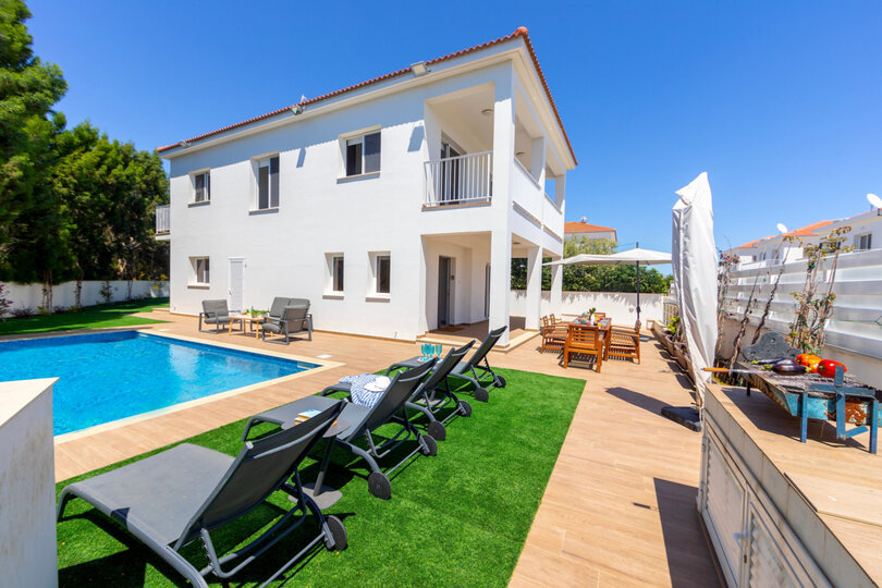 Ayia Napa Sanctuary: Güzel 4 Yatak Odalı Villa, 1393