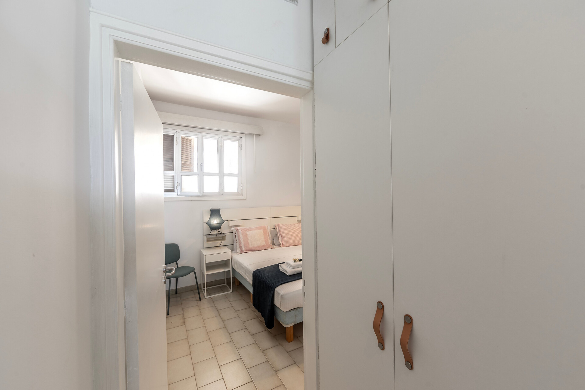 Ayia Triada Plajı yakınında modern H2O Suite