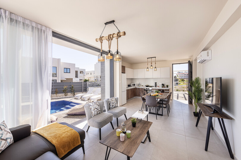 Paralimni'de 1588'den Kalma Büyüleyici Villa Tatili
