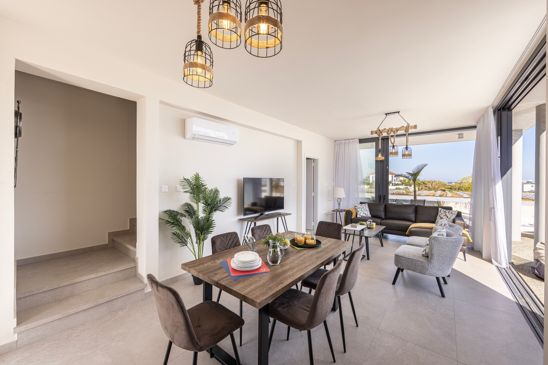 Paralimni'de 1588'den Kalma Büyüleyici Villa Tatili