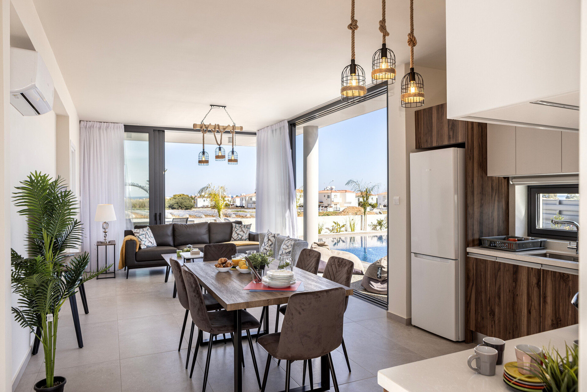 Paralimni'de 1588'den Kalma Büyüleyici Villa Tatili