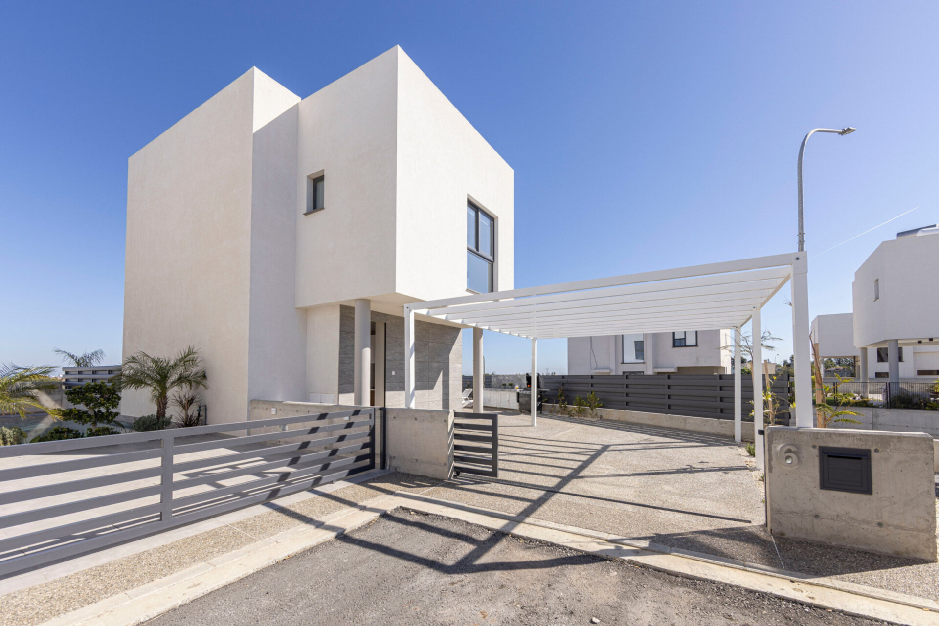 Paralimni'de 1588'den Kalma Büyüleyici Villa Tatili