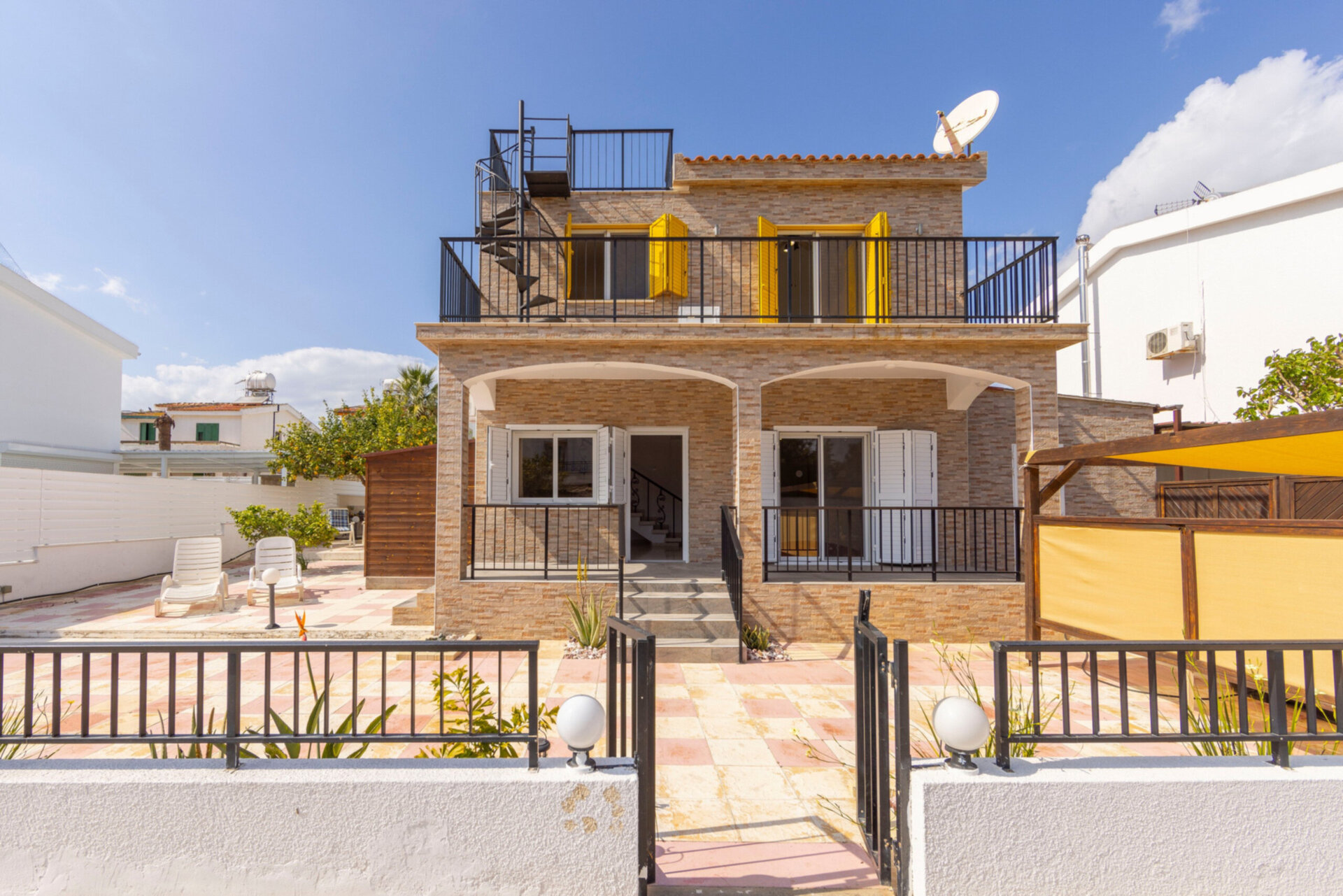 Sotira'da Havuzlu, Şirin 3 Yatak Odalı Villa, 1338