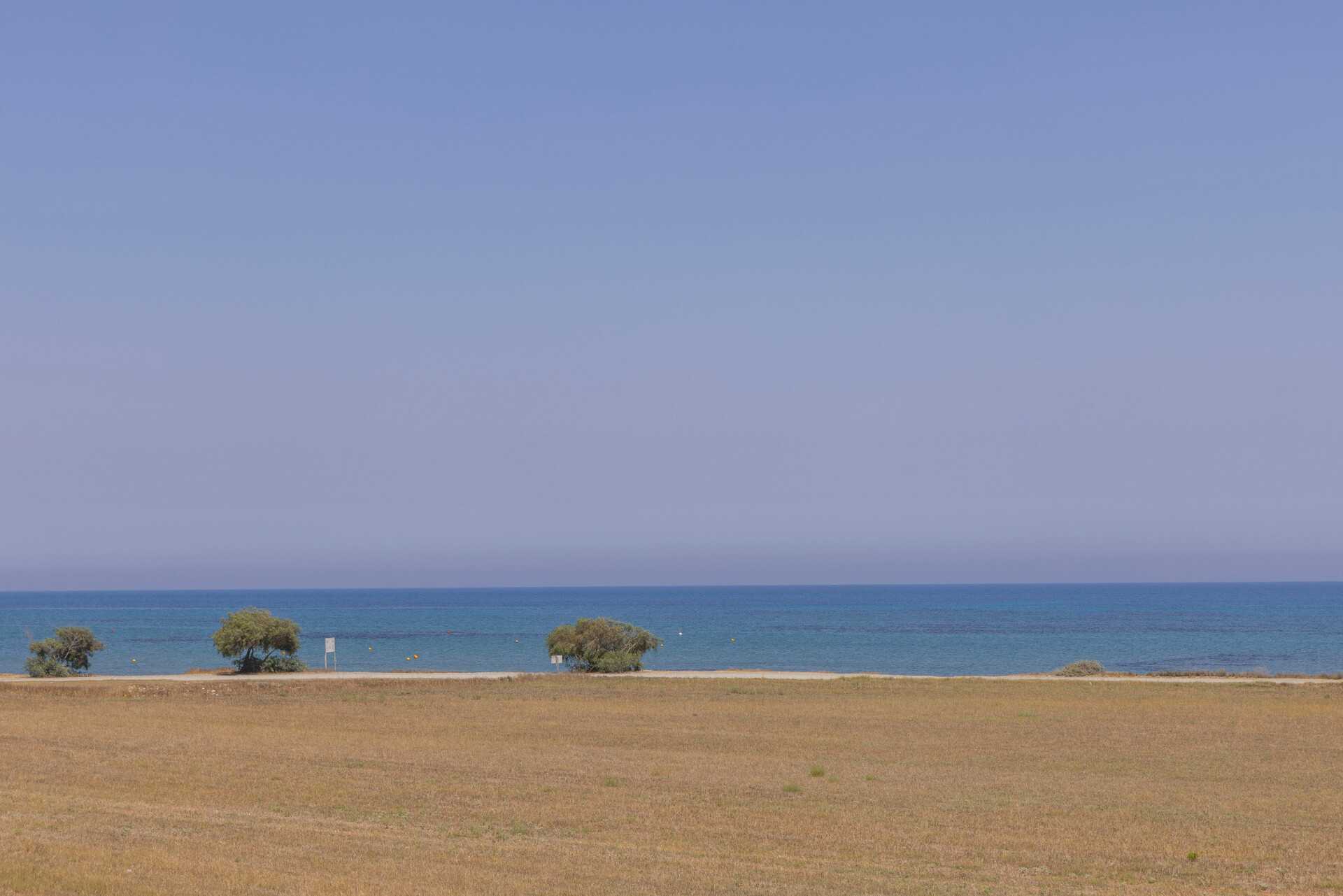Larnaka 1000'de 3 Yatak Odalı Konforlu Villa
