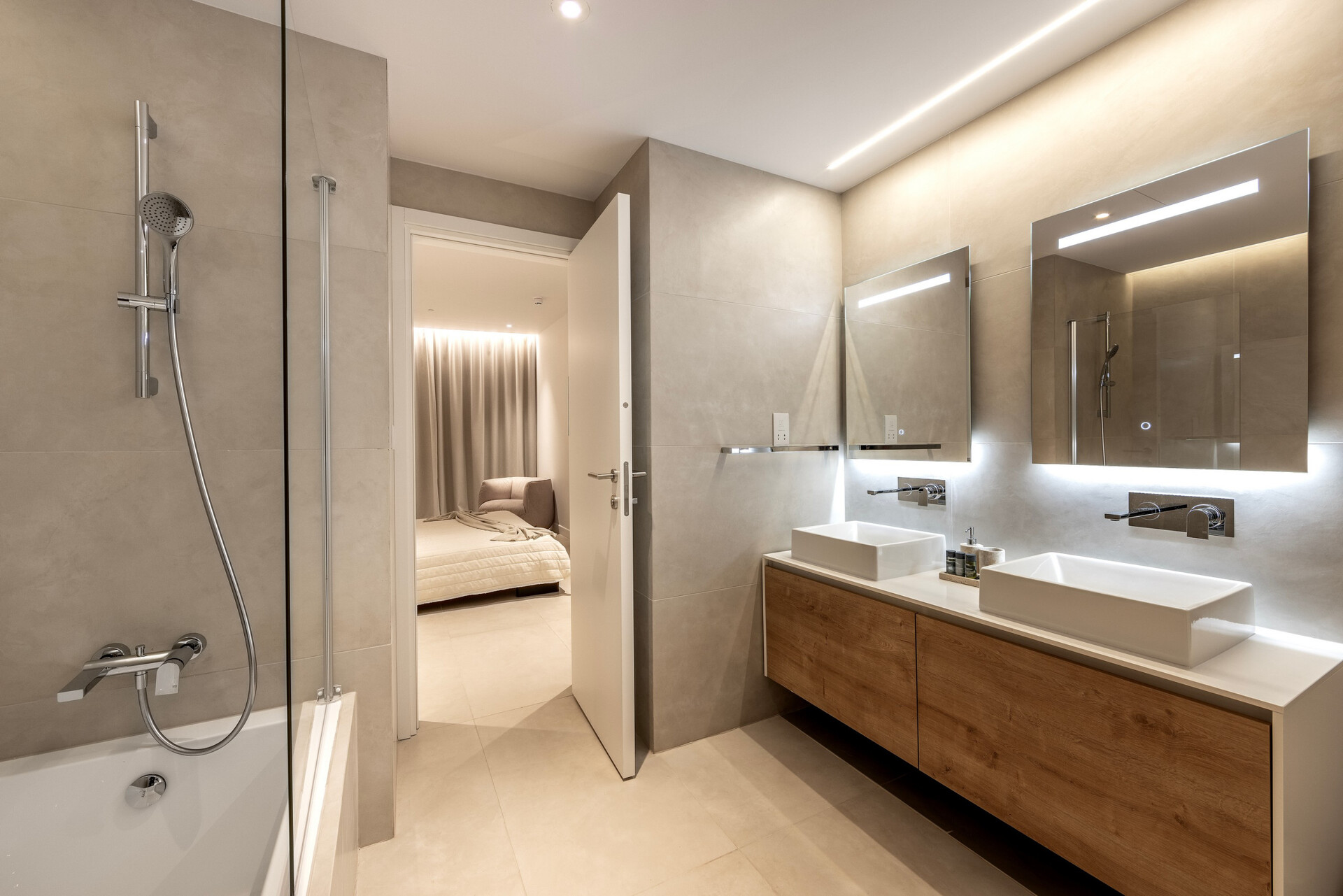 Şehir İçinde Sakin Bir Vaha Gibi 3 Yatak Odalı Daire, 1007