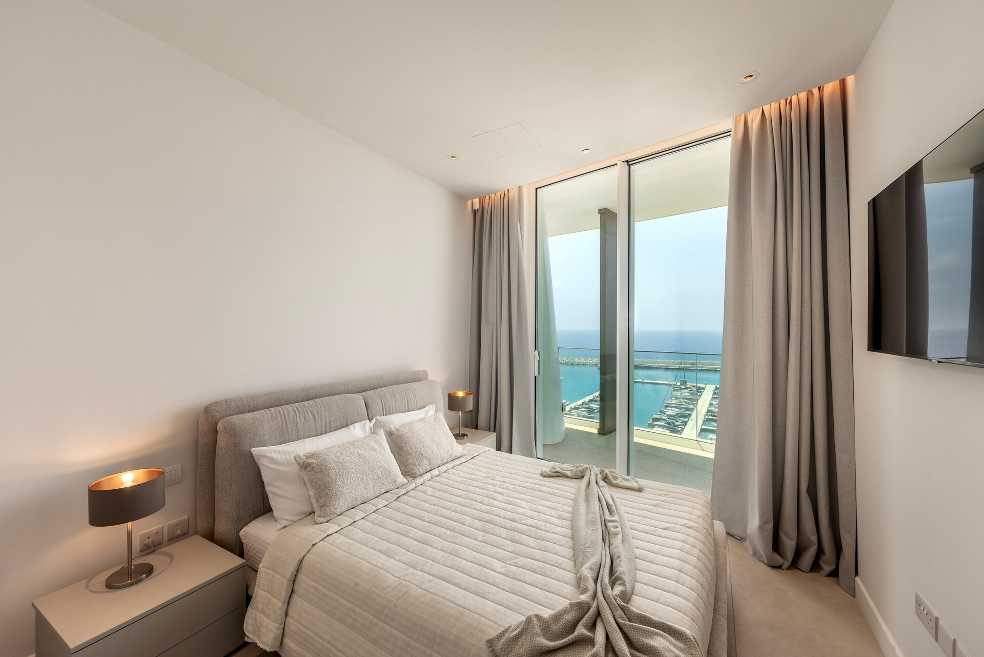 Şehir İçinde Sakin Bir Vaha Gibi 3 Yatak Odalı Daire, 1007