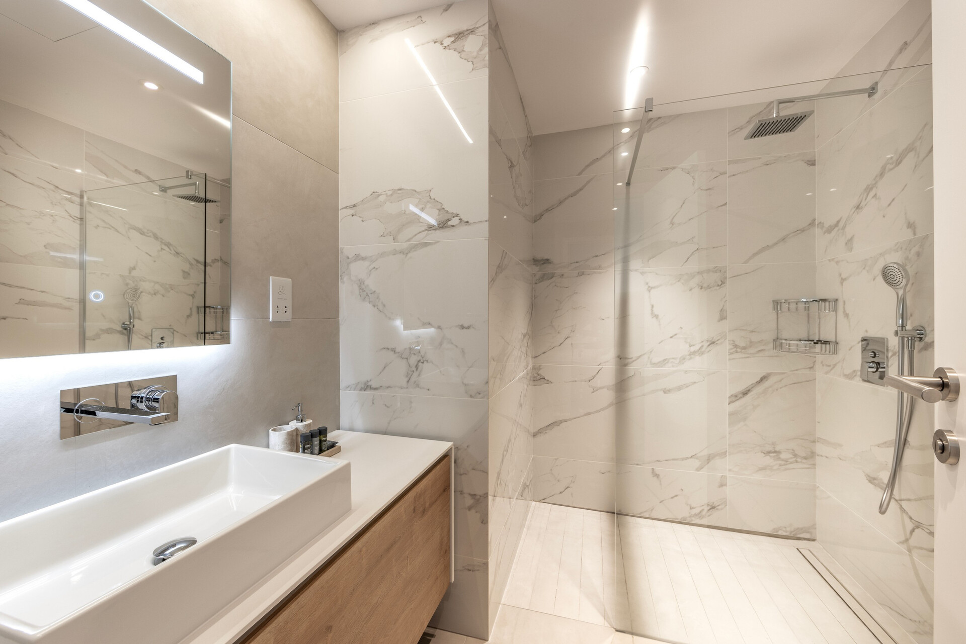 Şehir İçinde Sakin Bir Vaha Gibi 3 Yatak Odalı Daire, 1007