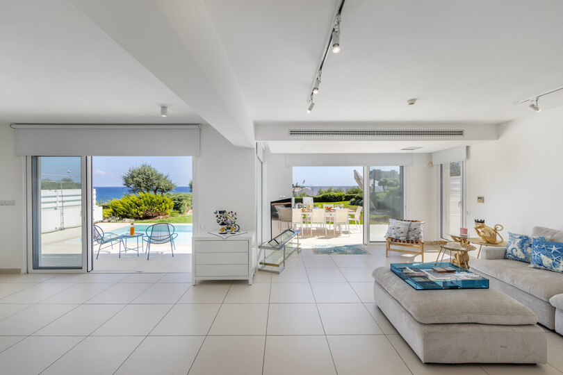 Pernera 1543'te 5 Yatak Odalı Sakin Villa
