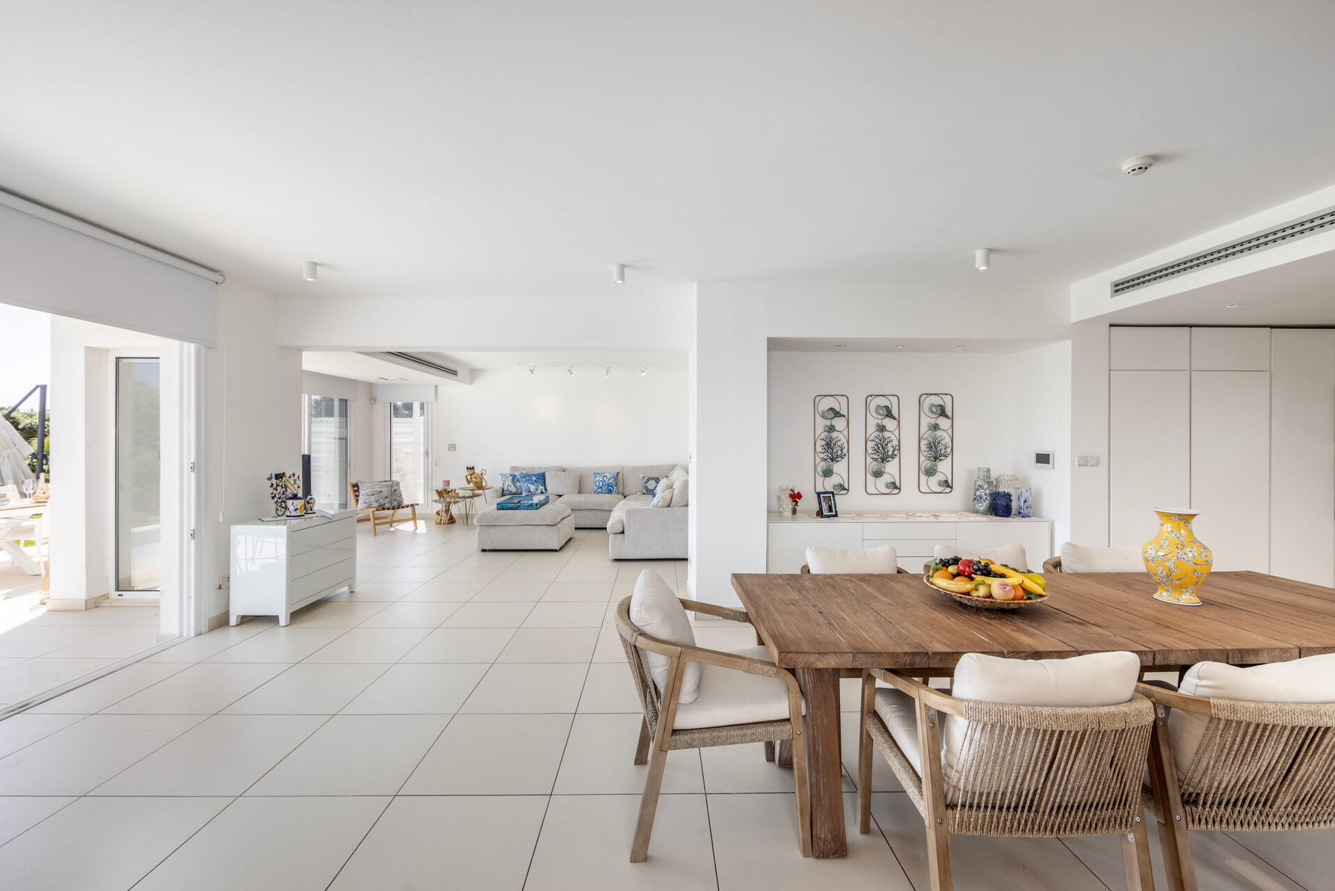 Pernera 1543'te 5 Yatak Odalı Sakin Villa