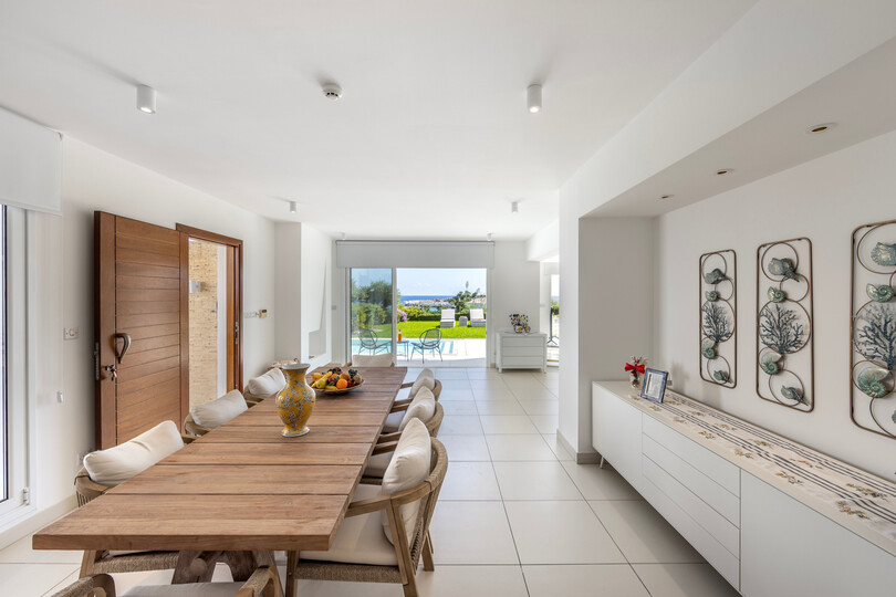 Pernera 1543'te 5 Yatak Odalı Sakin Villa