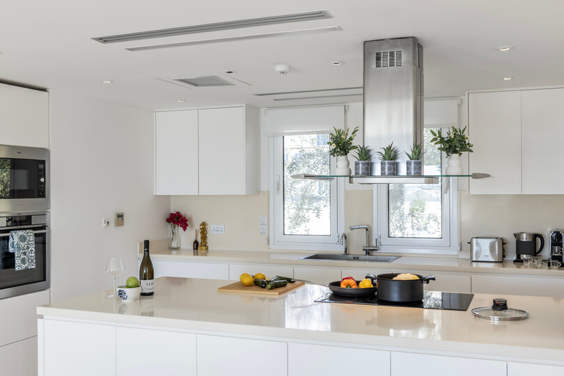 Pernera 1543'te 5 Yatak Odalı Sakin Villa