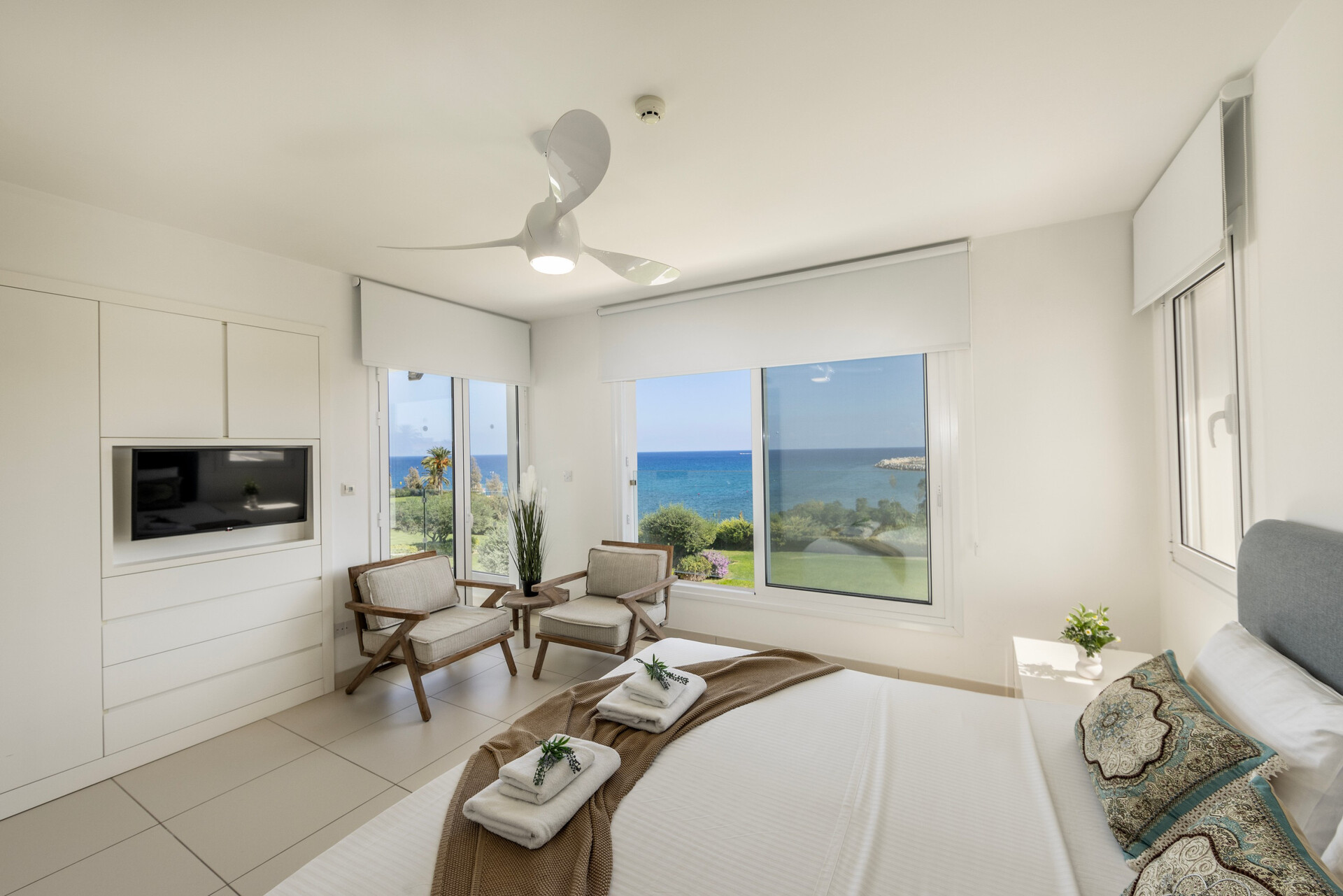 Pernera 1543'te 5 Yatak Odalı Sakin Villa