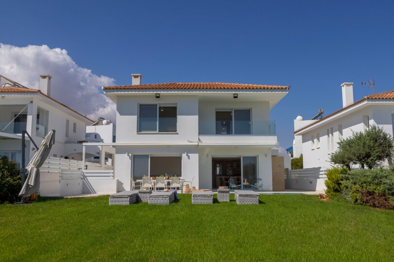 Pernera 1543'te 5 Yatak Odalı Sakin Villa