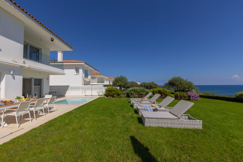 Pernera 1543'te 5 Yatak Odalı Sakin Villa