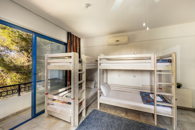 Ayia Napa'da Modern 4 Yatak Odalı Villa Vahası, 1396