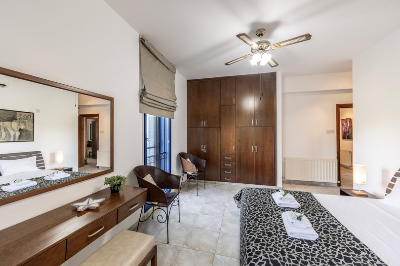 Ayia Napa'da Modern 4 Yatak Odalı Villa Vahası, 1396
