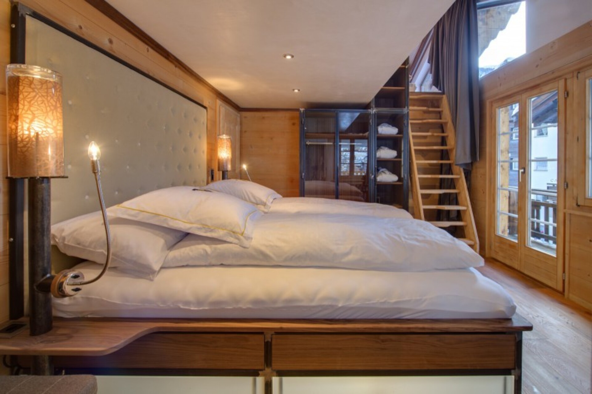 Matterhorn manzaralı, seçkin bir konaklama yeri olan Valais Chalet 1012