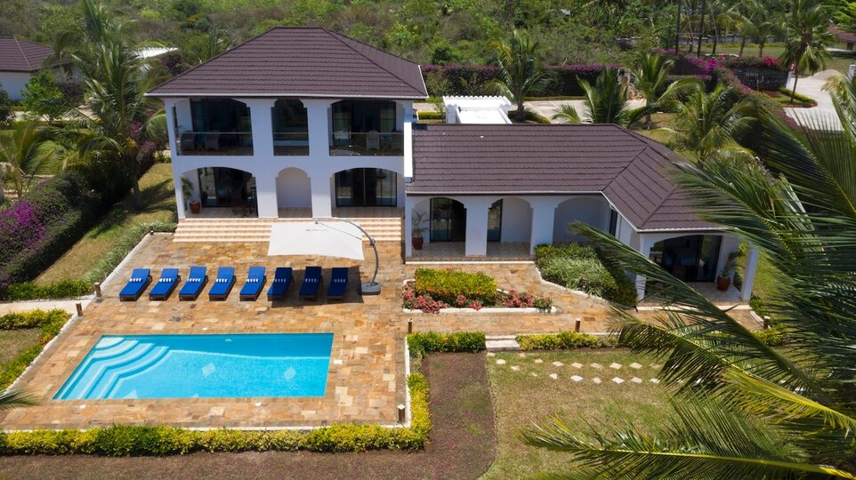 Luxury Beachfront Bliss Awaits in Zanzibar Paradise, 1002
